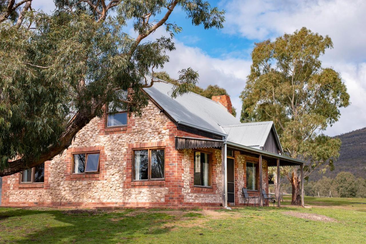 Grampians Pioneer Cottages Halls Gap Esterno foto